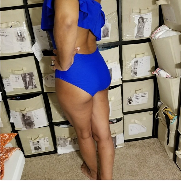 Blue fringe monikini swimsuit quality - Picture 4 of 4